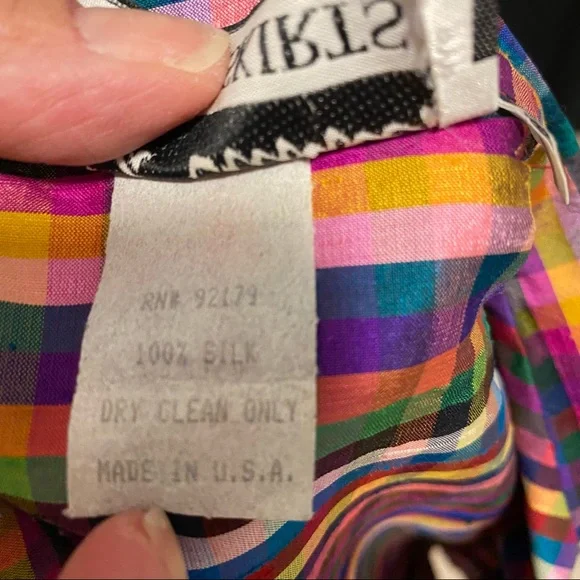Lucia Lukken VTG Broomskirts Raw Silk Rainbow Pride Tartan Plaid Holiday Top 6 - Picture 7 of 7